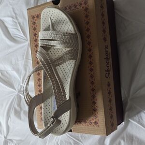 Sketchers sandals